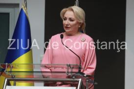 Viorica Dăncilă (PSD) - „Scopul Guvernului Orban este de a-i da lui Iohannis un nou mandat, nu de a guverna. Iar asta este un afront la democraţie“