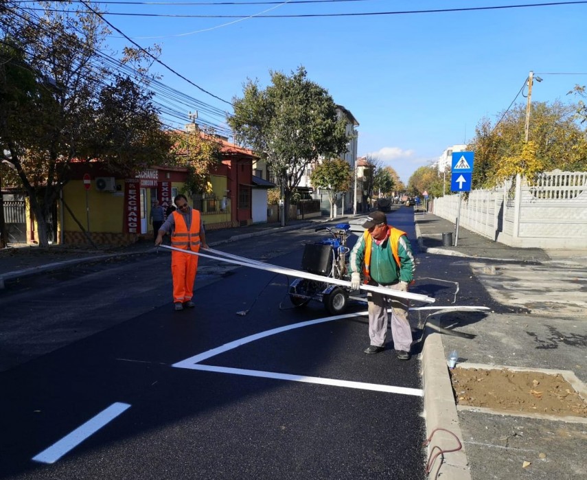 sc confort urban srl continua lucrarile de asfaltare pe strazile din constanta galerie foto 704884