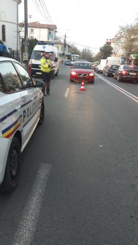 Minor rănit după ce a traversat strada. Eveniment rutier în Tulcea
