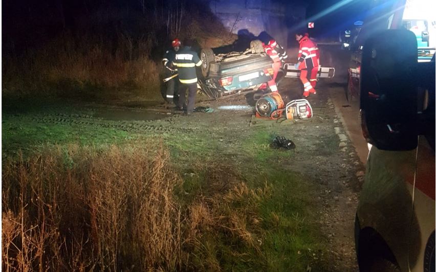 Accident Rutier Grav In Judeţul Ialomiţa Masină Răsturnată O