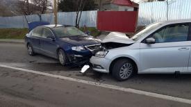 Accident rutier în Tulcea. O femeie a pierdut controlul volanului și a intrat pe contrasens