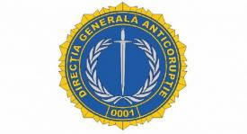 Agent de poliție în cadrul serviciului permise și înmatriculări, trimis în judecată pentru 26 de fapte de luare de mită