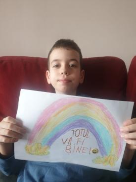 Campania „Totul va fi bine”. Cei mici colorează zilele triste ale orașului lor (galerie foto)