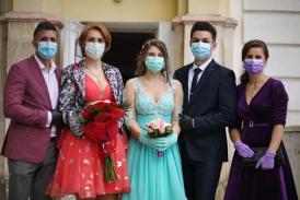 Constanța. „Nici Covid-ul nu ne-a impiedicat să ne unim destinele!“ Adrian Denghel, jucător de oină, și Cristiana Ionașc au spus „Da!“. Au naș celebru! (galerie foto) 