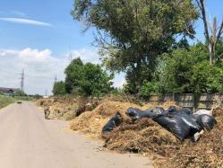 Constănțeanul supărat După sesizări la Poliție și la Garda de Mediu s-a făcut curățenie la groapa de gunoi din capătul străzii Vârful cu Dor