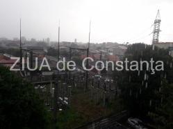 Plouă cu putere la Constanța. Meteorologii au emis cod galben pentru municipiu și localități din județ (galerie foto+video)   