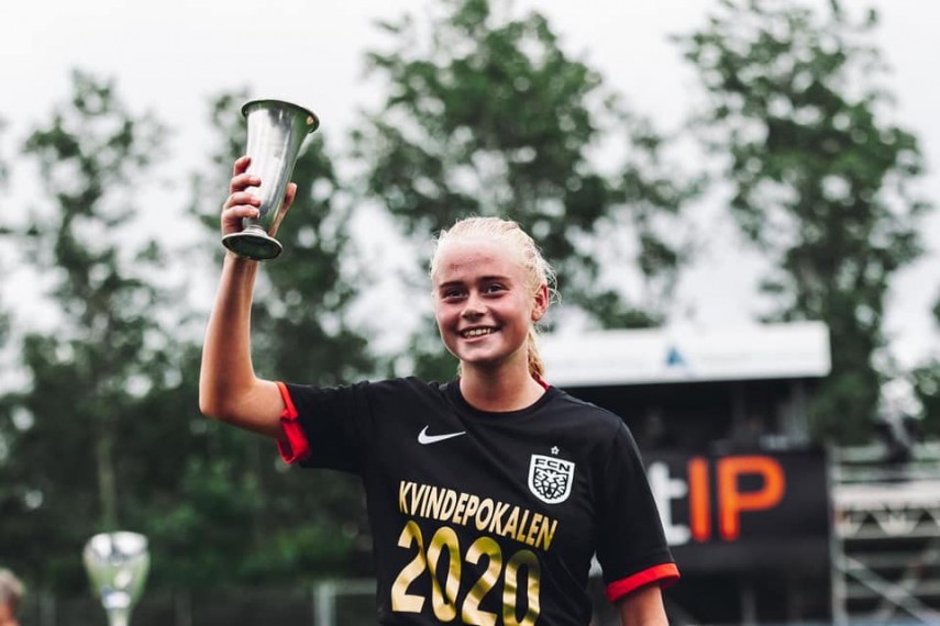 fotbalista constanteana florentina olar spanu a castigat cupa danemarcei cu fc nordsj lland galerie foto