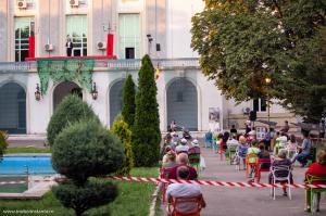 „Marea și muzica” și „O Sole Mio”, spectacolele acestui week-end în balconul Teatrului „Oleg Danovski” 