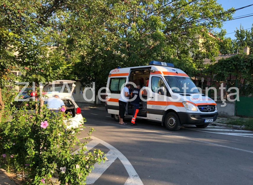 doua masini implicate intr un accident aproape de scoala de maistri militari in constanta galerie foto
