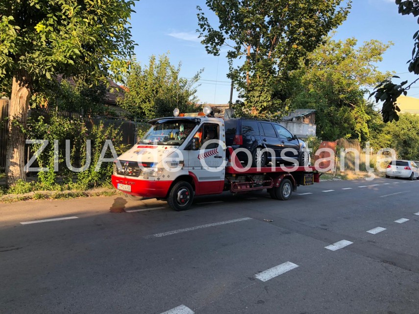 doua masini implicate intr un accident aproape de scoala de maistri militari in constanta galerie foto