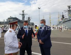 Imaginea zilei Marcel Vela și Nicolae Ciucă, prezenți la Ziua Marinei Române, în Portul Militar Constanța