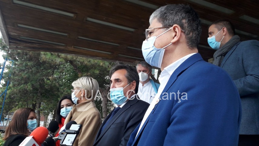 raluca turcan si marcel bolos declaratii de presa la spitalul judetean constanta 733092