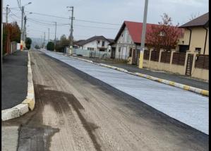 Valu lui Traian. Se asfaltează strada Soarelui  