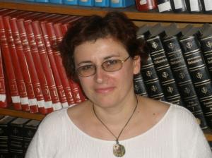 Corina Apostoleanu rămâne în fruntea Bibliotecii Județene „I.N. Roman\