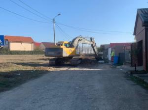 Valu lui Traian Lucrări de asfaltare, pe strada Valul de Piatră   