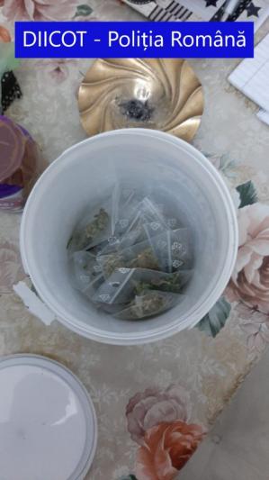 DIICOTInculpați, reținuți pentru trafic de droguri de risc și mare risc