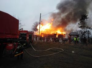 ISU Neamț Biserica din Râșca, mistuită de flăcări