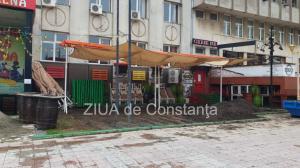 Fotoreportaj Terase demolate în zona Casa de Cultură și în Piața Ovidiu din Constanța