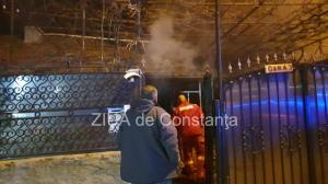 UPDATE Constanța. O casă de pe strada Ion Neculce în flăcări    
