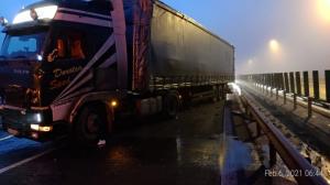 Accident pe Autostrada A 4. Este implicat un tir. Circulația blocată pe două benzi (galerie foto)     