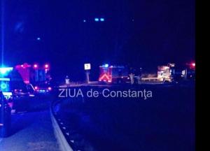 Accident rutier grav în județul Vâlcea. Un tir cu carne congelată s-a ciocnit cu un autoturism. Un tânăr a murit pe loc