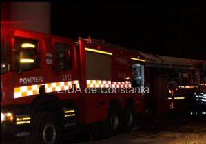 Constanța. Incendiu la un imobil din strada Mihai Viteazu. Patru persoane evacuate de pompieri    