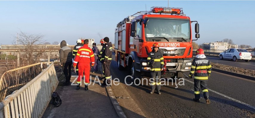 constanta o masina a cazut de pe podul ipmc galerie foto video 741279