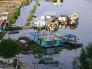 Primăria Hârșova cumpără două pontoane de acostare a ambarcațiunilor și o pasarelă de acces