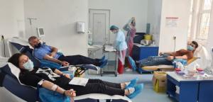 Donează sânge, salvează o viaţă! Jandarmii constănţeni donează sânge pentru semenii lor
