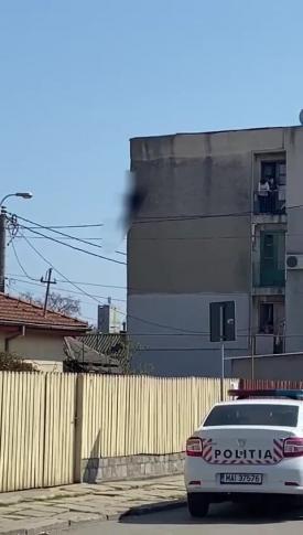 VIDEO. Constanța Momentul în care femeia se aruncă de pe clădire, în Palas  