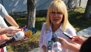 Condamnată în primă instanță la opt ani de închisoare Elena Udrea face noi declarații. A luat în colimator DNA