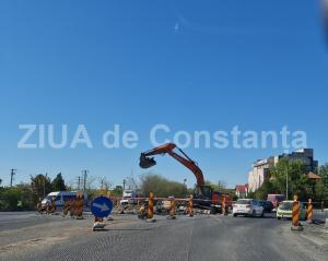 Sensul giratoriu de la Lazu, construit de un investitor privat, a prins contur
