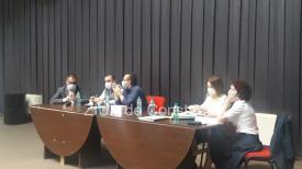 Taximetriștii și Primăria Constanța, discuții despre regulamentul de transport în regim de taxi         