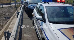 Accident rutier grav la ieșire de pe A 4. Mașină răsturnată. O victimă 