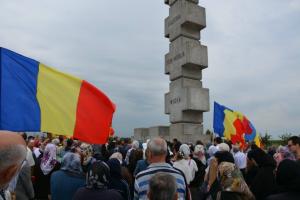 Duminica Sfinților Români. Slujbă de pomenire, la Monumentul Memorial Poarta Albă, pentru deținuții politic  