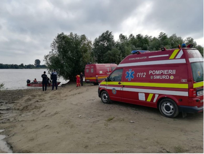 judetul tulcea au fost reluate cautarile adolescentului disparut in dunare galerie foto 751683