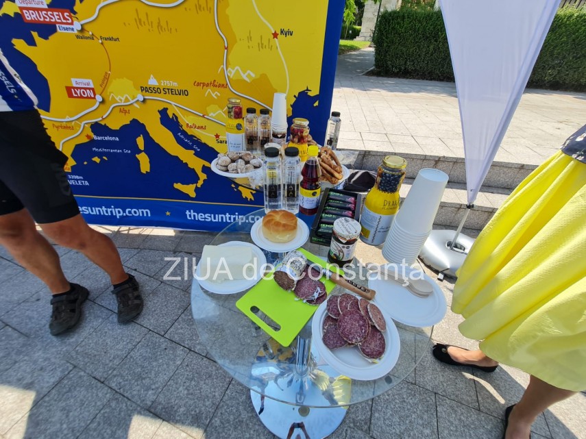 noi participanti la turul de ciclism al europei cu biciclete dotate cu panouri solare au ajuns la constanta