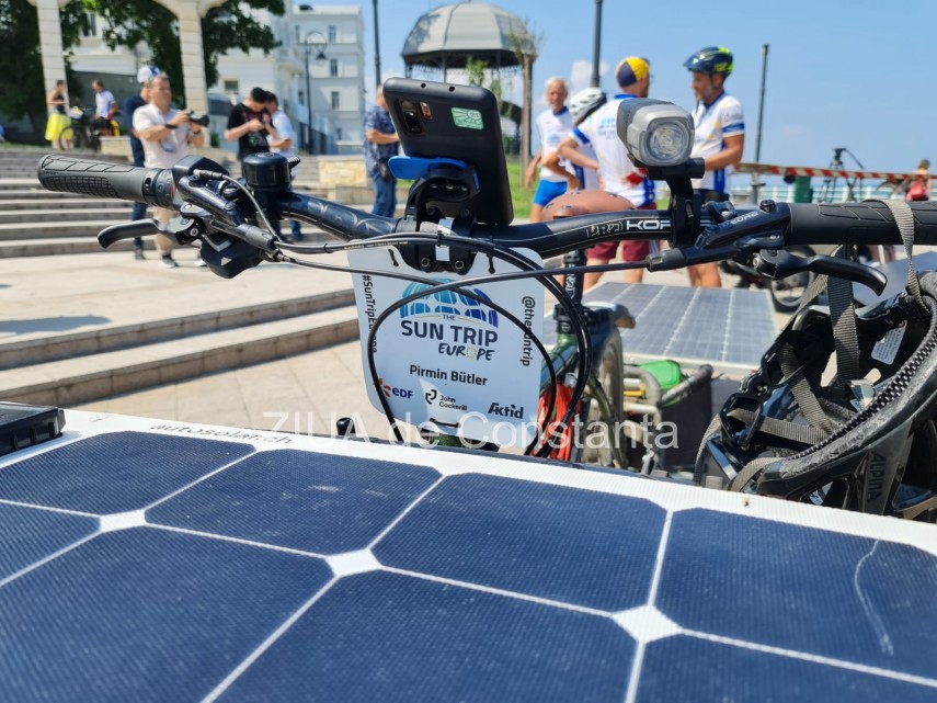 noi participanti la turul de ciclism al europei cu biciclete dotate cu panouri solare au ajuns la constanta
