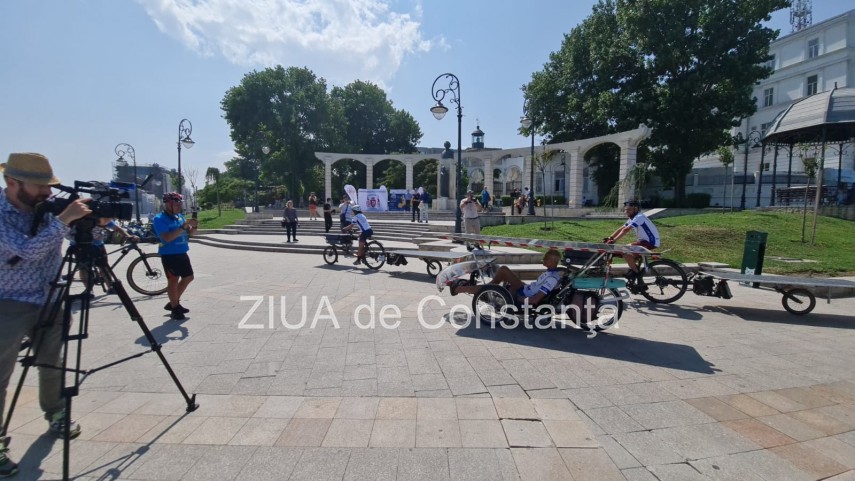 noi participanti la turul de ciclism al europei cu biciclete dotate cu panouri solare au ajuns la constanta