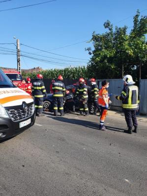 Tulcea Accident între un autoturism și un TIR. Un șofer de 72 de ani, rănit