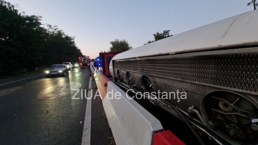 live video judetul constanta cisterna incarcata cu combustibil rasturnata in lazu 754853