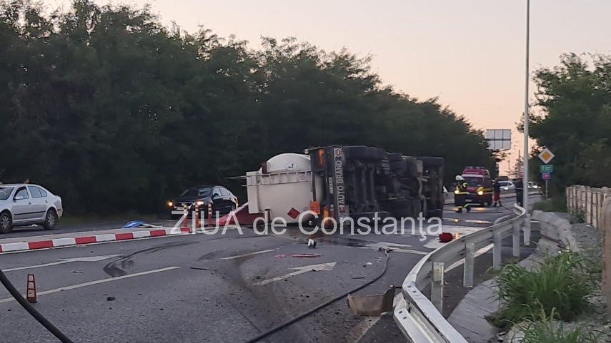 live video judetul constanta cisterna incarcata cu combustibil rasturnata in lazu 754853