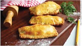 „Curatorul de zacuscă“, de Cosmin Dragomir Despre tot și toate. Gastronomia românească și conexiunile sale  