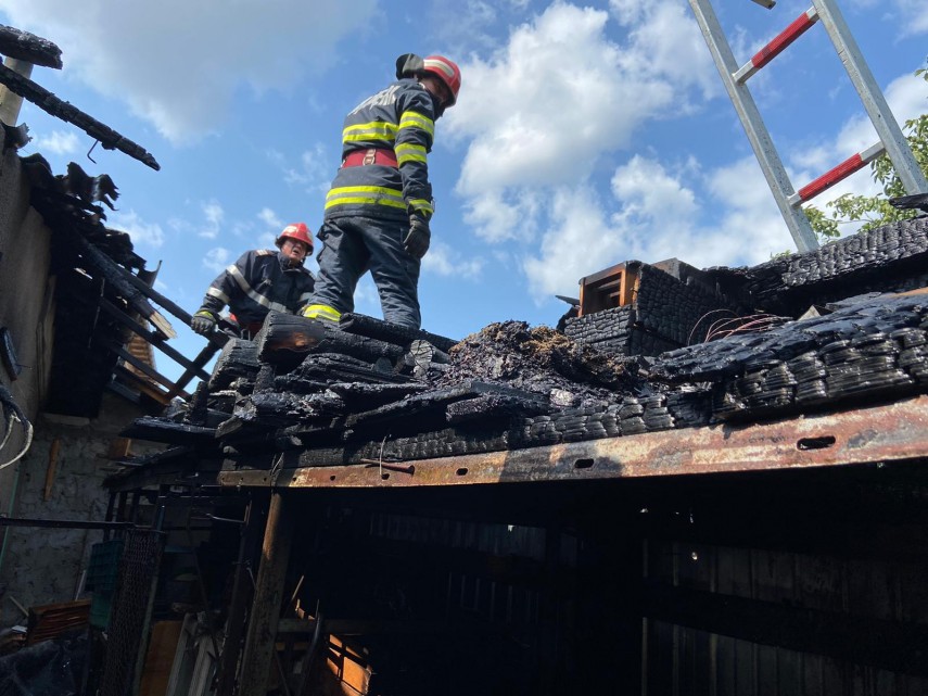 trei incendii produse in mai putin de o ora in judetul tulcea galerie foto 756350 trei incendii produse in mai putin de o ora in judetul tulcea galerie foto 756350