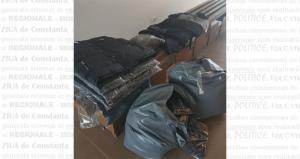 Vama Veche Articole de îmbrăcăminte, descoperite într-un autocar ce efectuează curse pe ruta Turcia-România  