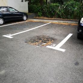 Constănțeanul supărat. Un loc de parcare pentru care se plătește impozit a devenit inutilizabil din cauza Doreilor de la Confort Urban