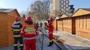 Incendiu pe faleză, în Mamaia (galerie foto+video)
