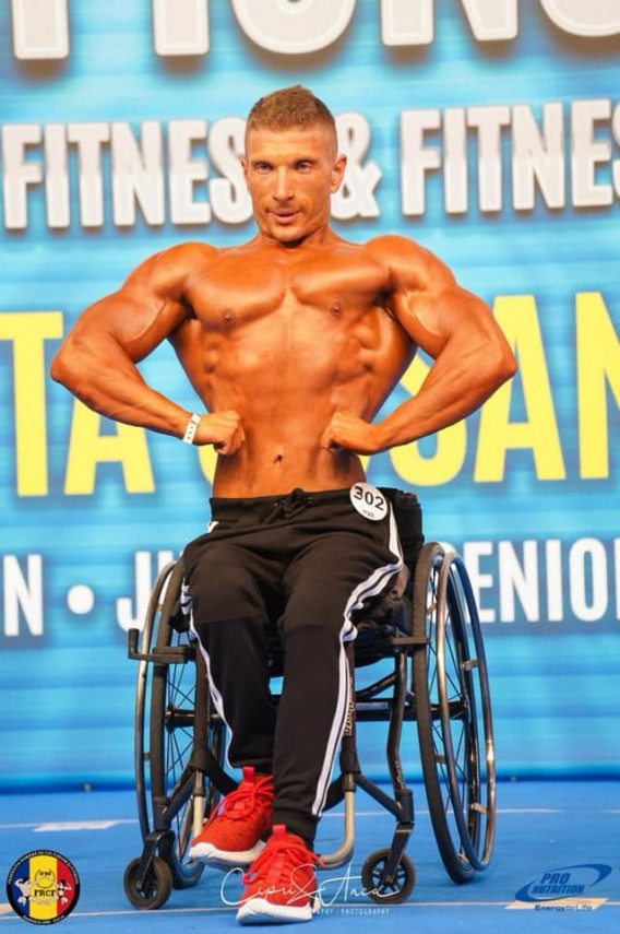 sportiv la cs farul constanta persoana cu dizabilitati gabriel moise face culturism si a devenit vicecampion