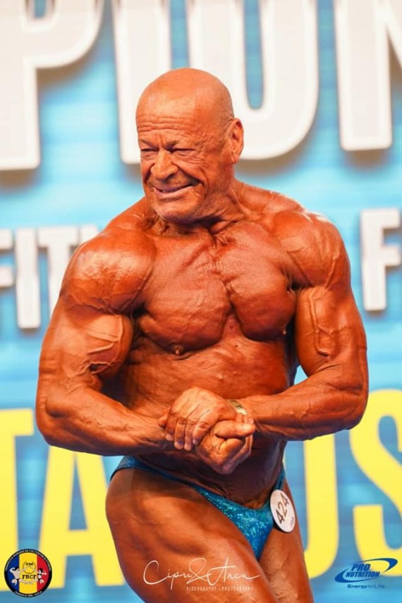 sportiv la cs farul constanta persoana cu dizabilitati gabriel moise face culturism si a devenit vicecampion