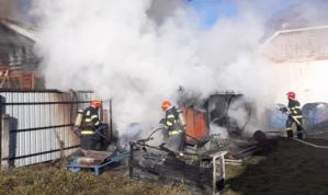 Incendiu violent la Centrul de Recuperare și Reabilitare a Persoanelor cu Handicap din județul Suceava. De la ce a pornit focul (FOTO)